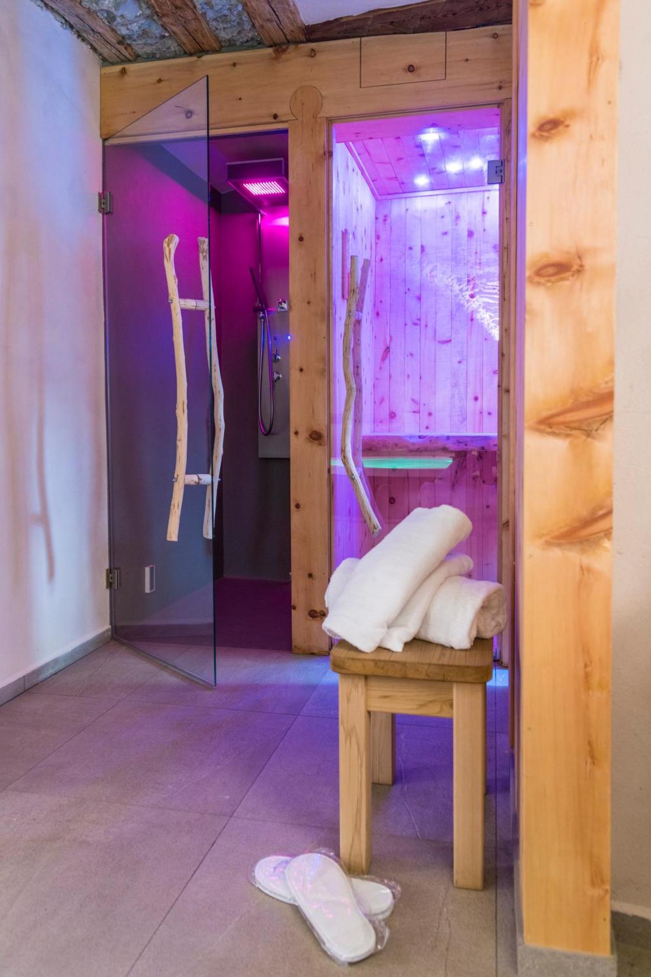 La Placette - Albergo Diffuso E Trattoria Usseaux Ngoại thất bức ảnh