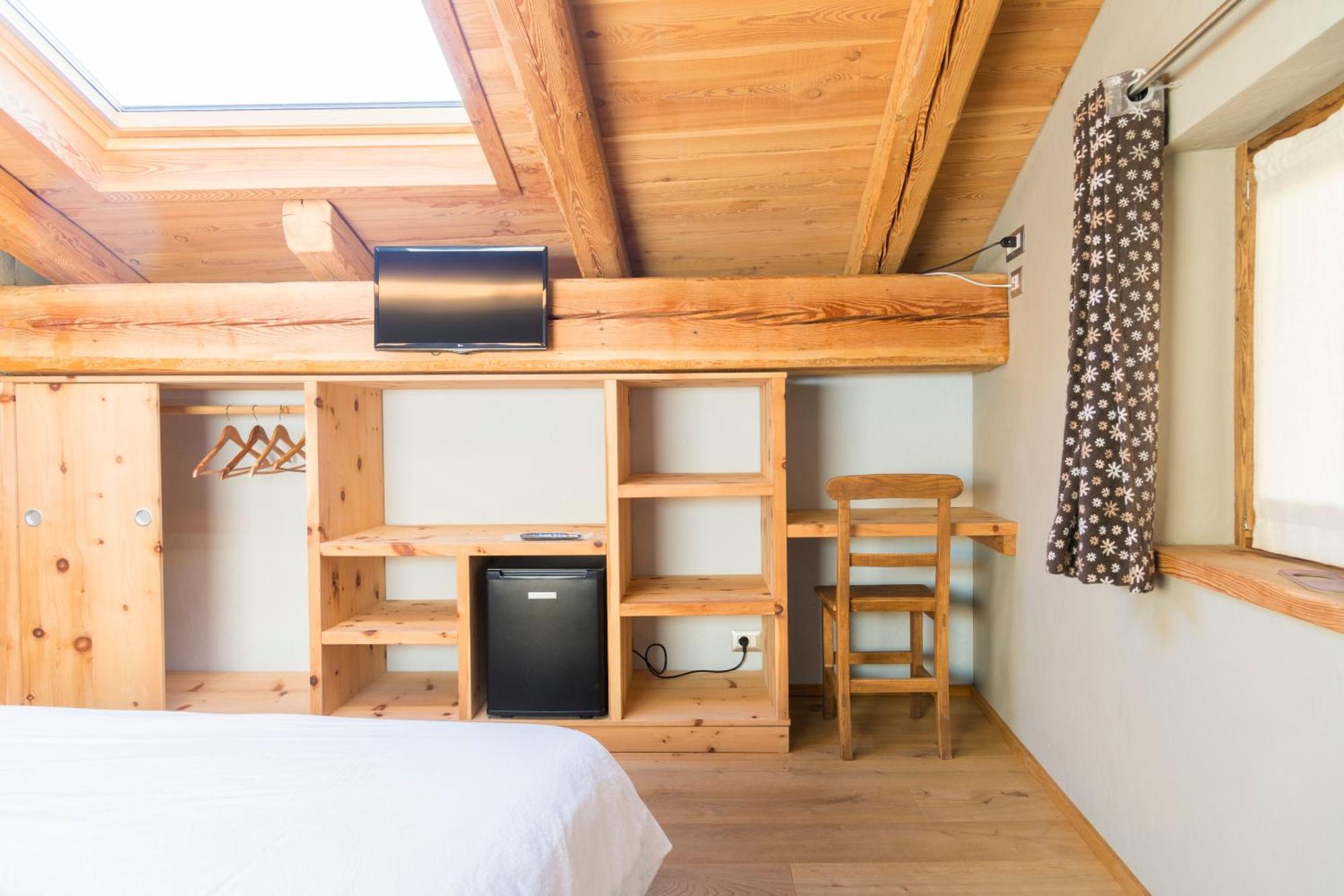 La Placette - Albergo Diffuso E Trattoria Usseaux Ngoại thất bức ảnh