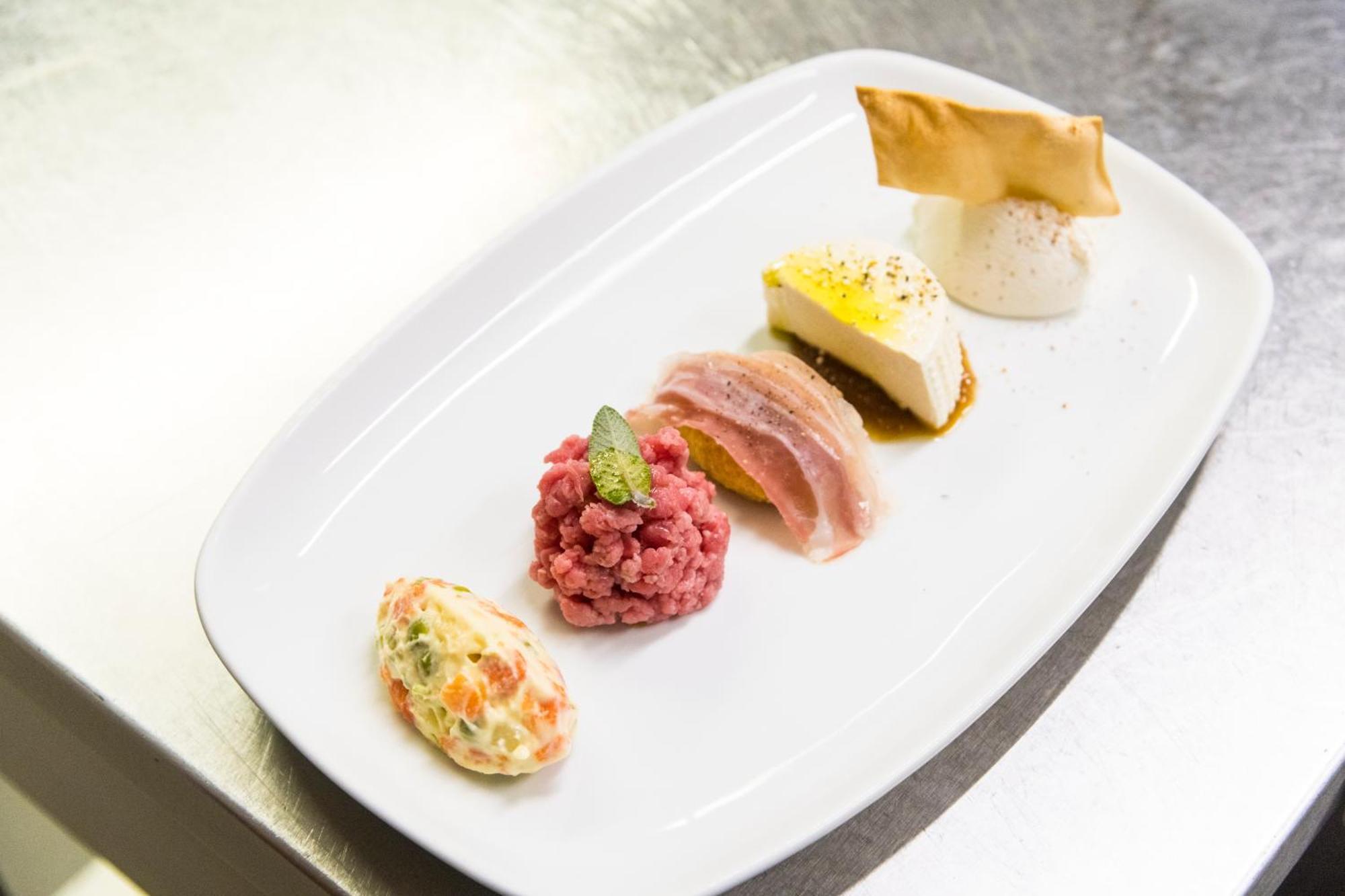 La Placette - Albergo Diffuso E Trattoria Usseaux Ngoại thất bức ảnh