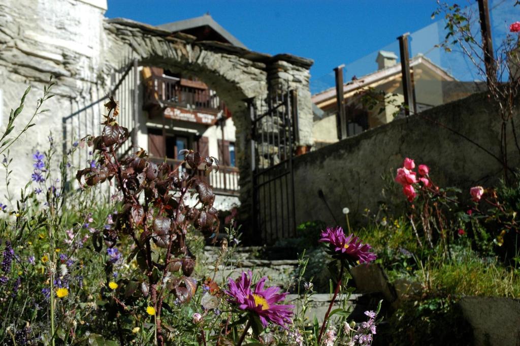 La Placette - Albergo Diffuso E Trattoria Usseaux Ngoại thất bức ảnh