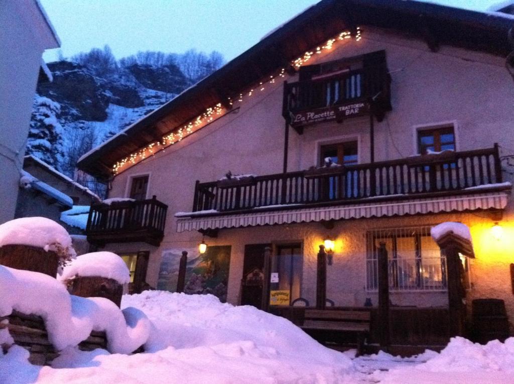La Placette - Albergo Diffuso E Trattoria Usseaux Ngoại thất bức ảnh