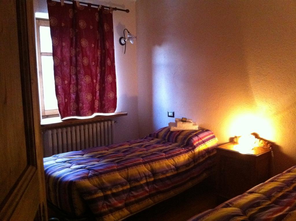 La Placette - Albergo Diffuso E Trattoria Usseaux Ngoại thất bức ảnh
